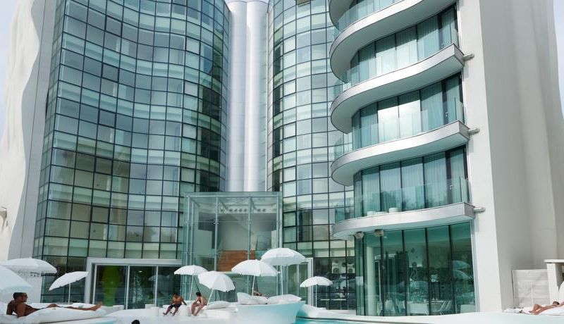 i-Suite Hotel