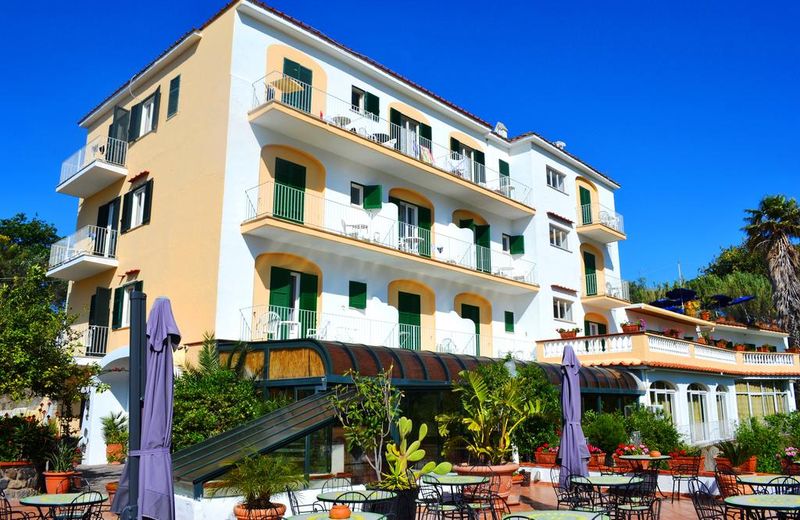 Hotel Maremonti