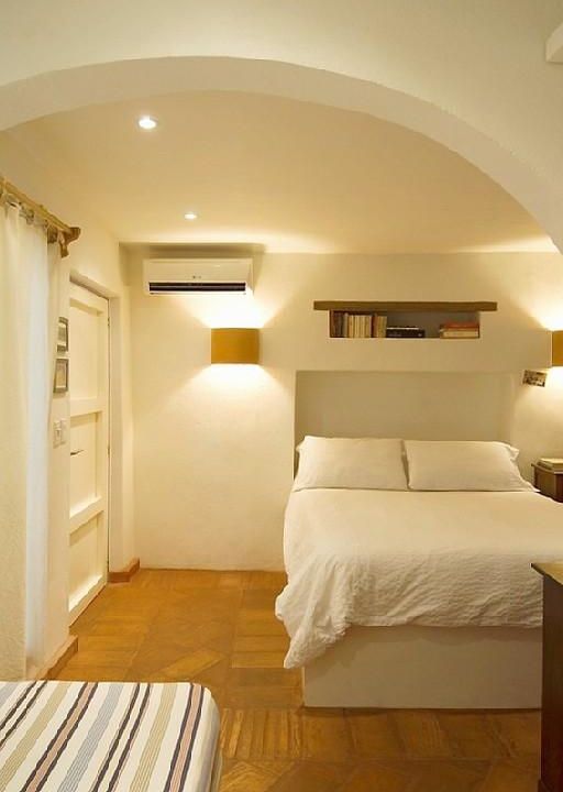 Lez Lezards Bed & Breakfast