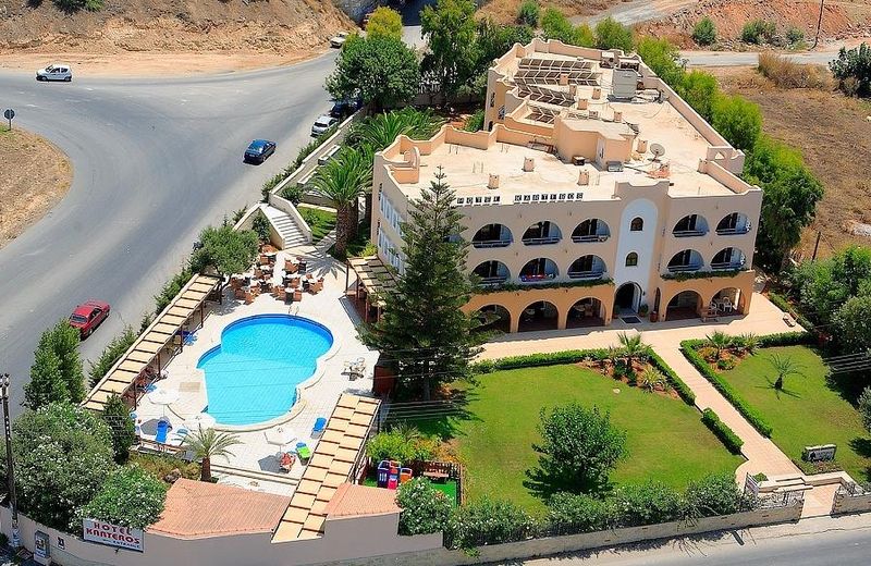 Karteros Hotel