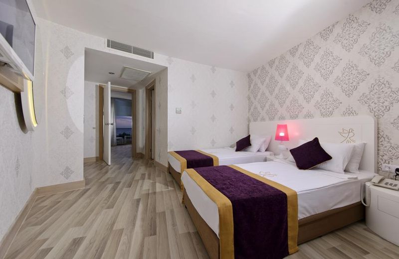 Raymar Resort & Aqua