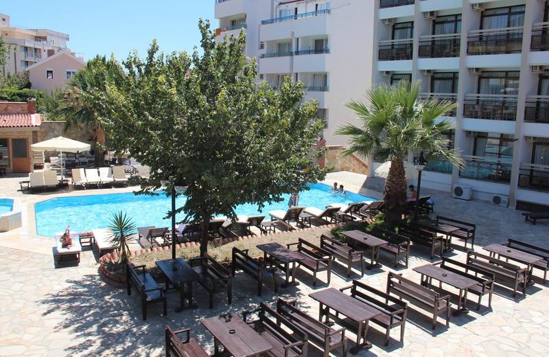 Esat Hotel