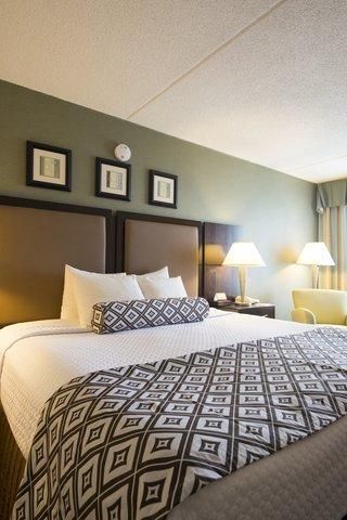 Crowne Plaza Philadelphia - Bucks County