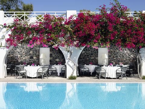Santorini Kastelli Resort