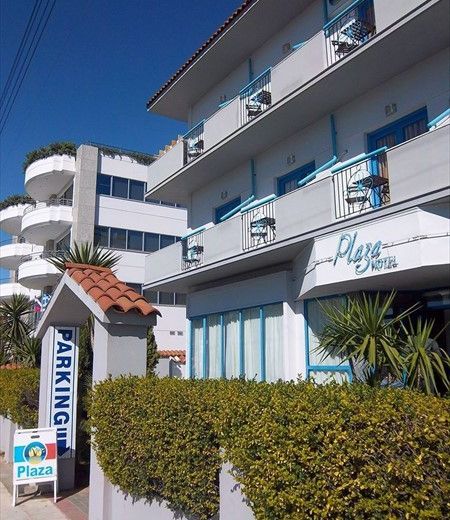 Plaza Riviera Hotel