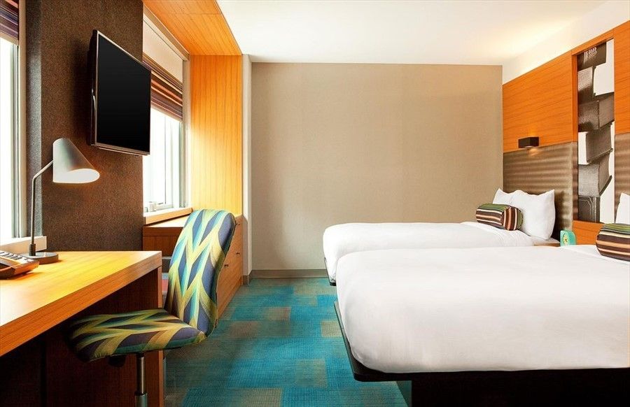 Aloft Chicago Downtown River North