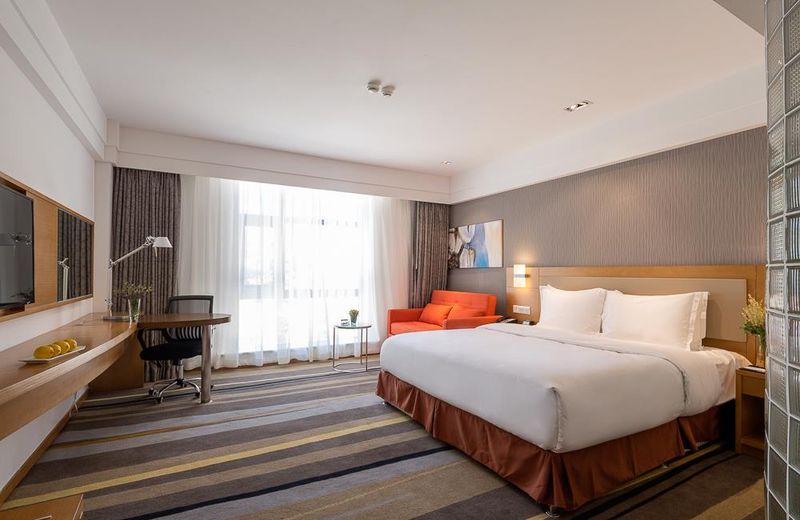Holiday Inn Express Daocheng Yading