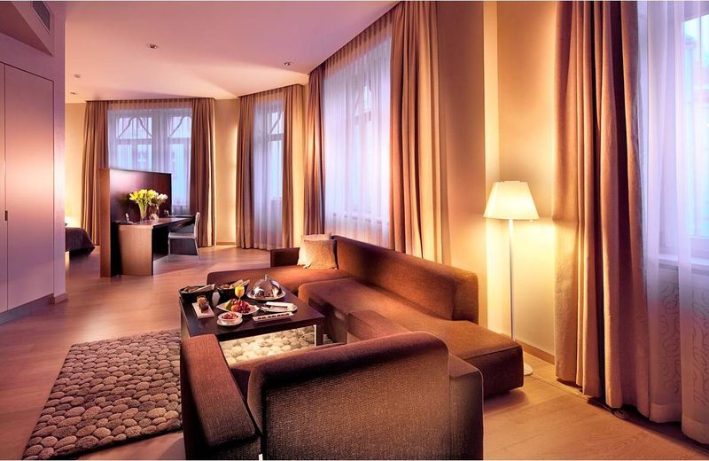 Roset Hotel & Residence