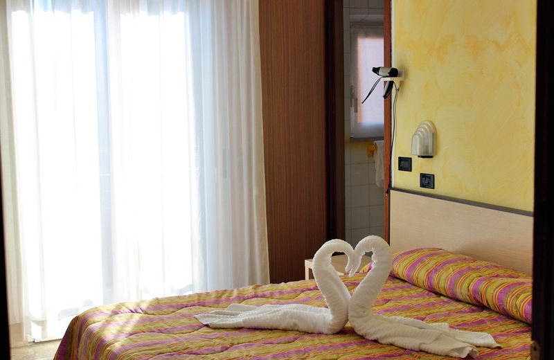 HOTEL ANVERSA