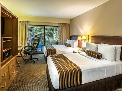 Wyndham Garden Guadalajara Expo Plaza del Sol