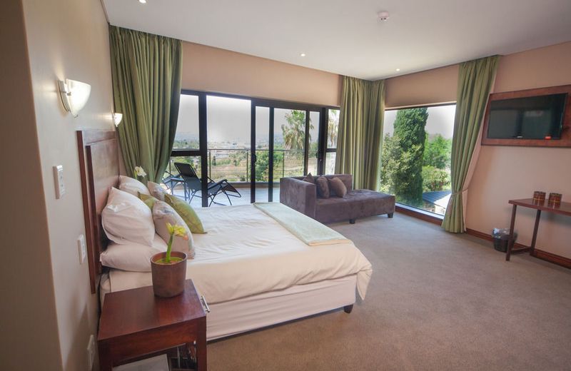Over The Moon Guesthouse