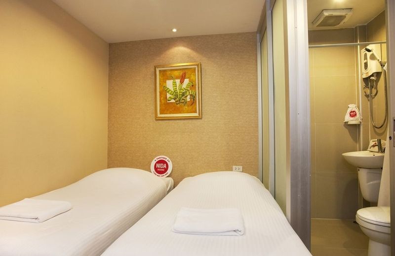 Nida Rooms Phrakhanong 984 Station