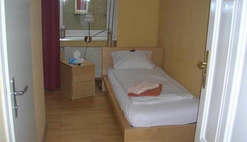 58 BERLIN MITTE