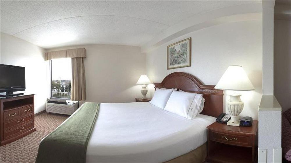 Holiday Inn Express & Suites Allentown-Dorney Park Area, an IHG Hotel