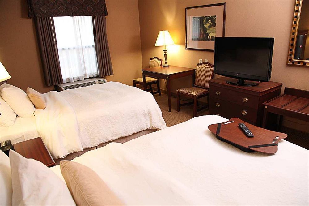 Hampton Inn & Suites Dallas DFW Airport North Grapevine