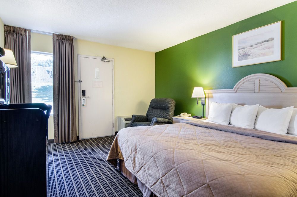 Quality Inn Merriam Kansas City
