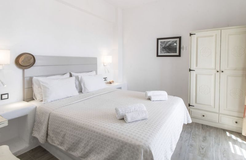 Faros Villa small hotel & restaurant