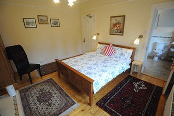 BLINKBONNY HOUSE