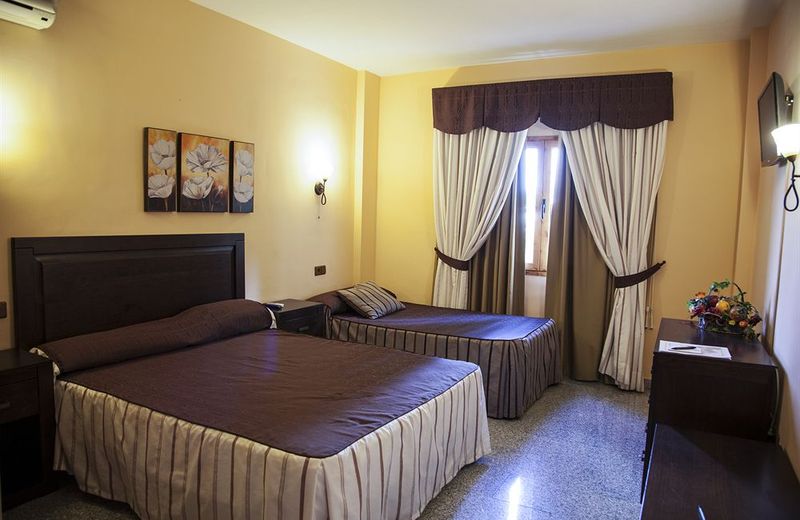 Hotel Plaza del Castillo