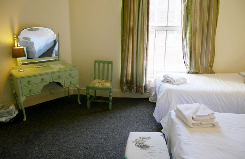 White Hart Hotel & Restaurant