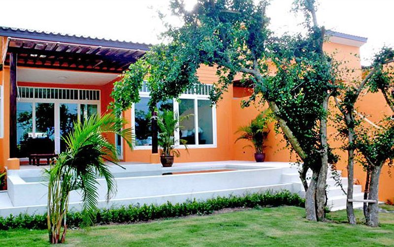 Sunshine Pool Villa