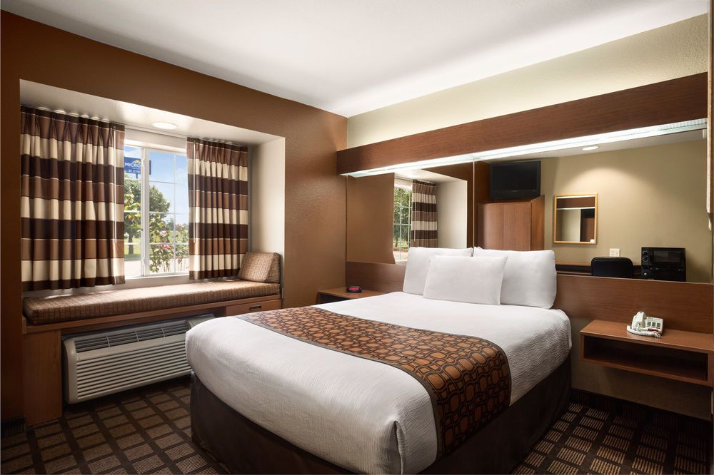 Quality Inn & Suites Longview I-20