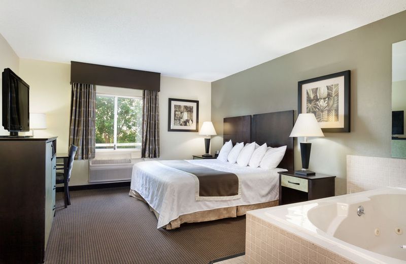 Baymont by Wyndham Dale