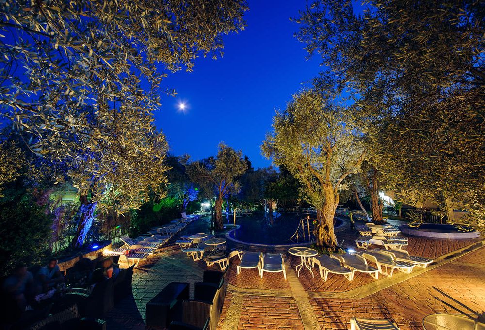Outdoor Pictures 24