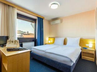 Hotel Image 1