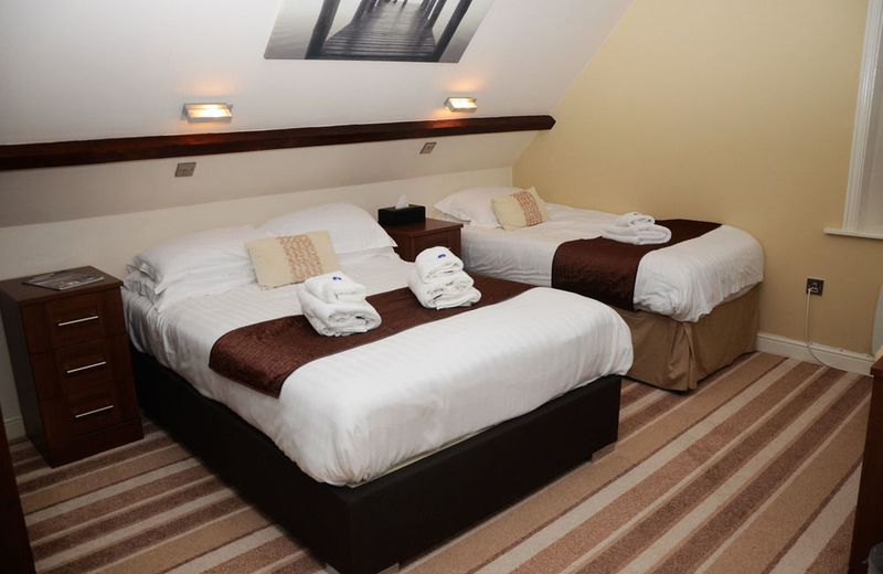 High Tor Hotel