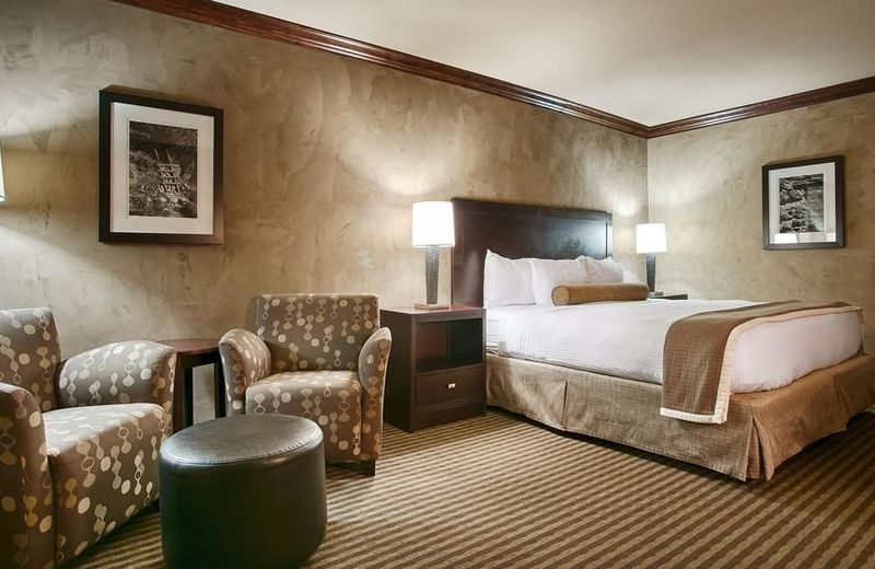 Best Western Plus Raton Hotel