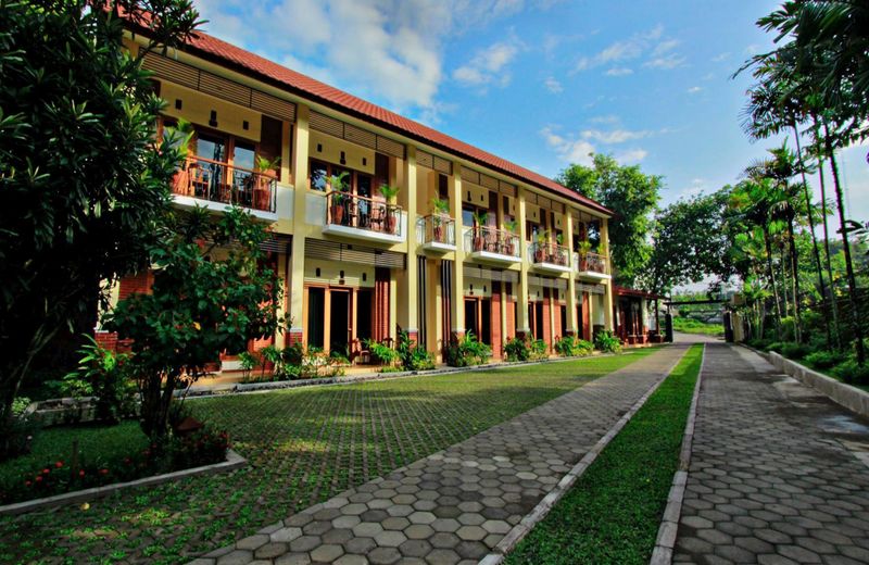 Sasono Putro Guest House - Room 2