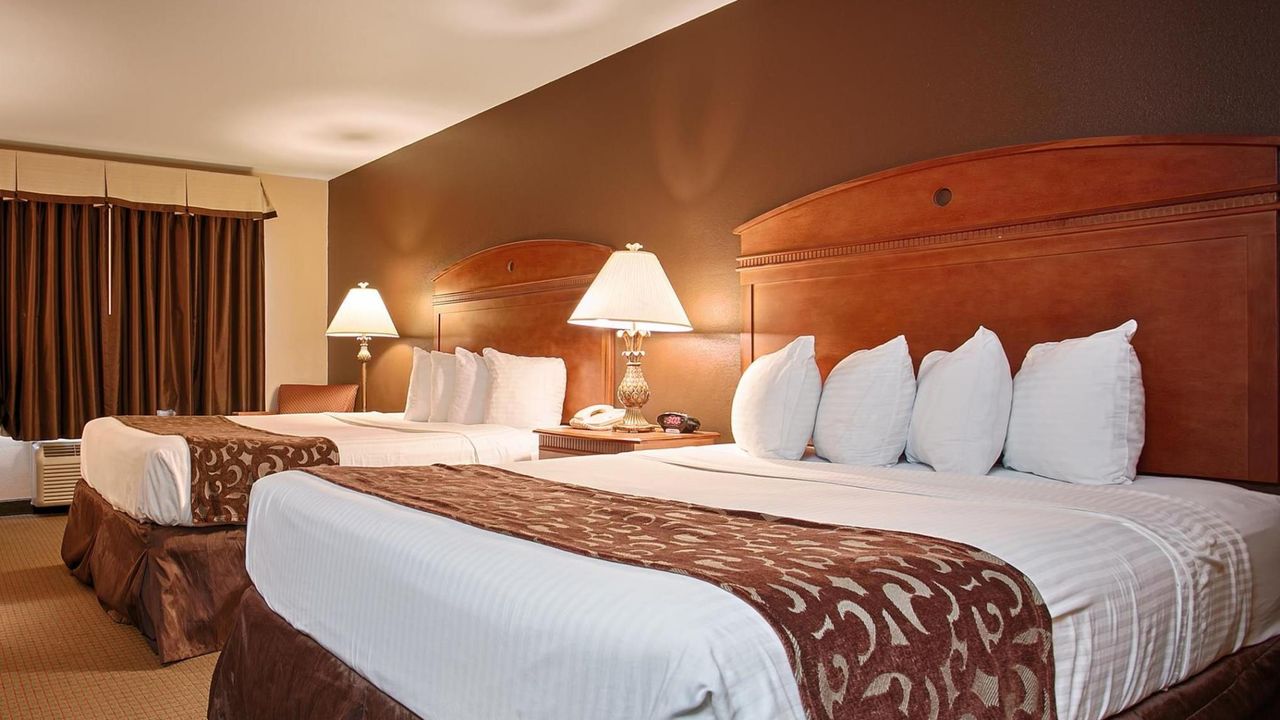Best Western Manhattan Inn