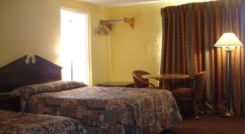 Lamplighter Motel