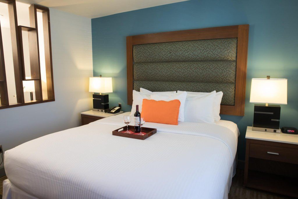 BLVD Hotel & Spa - Walking Distance to Universal Studios Hollywood