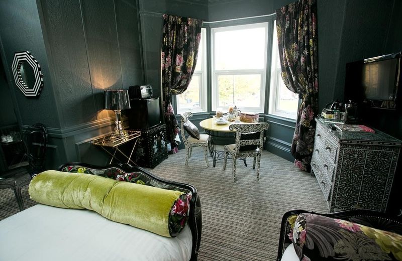 THE ROSEBERY
