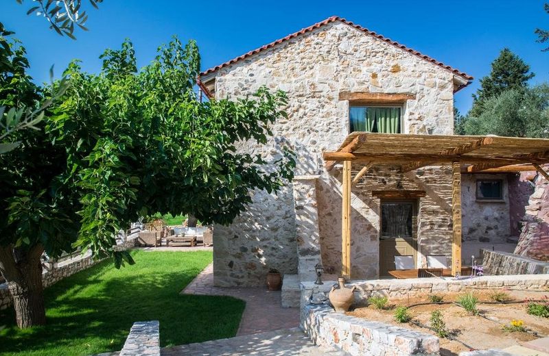 Vrisali Traditional Stone Villa