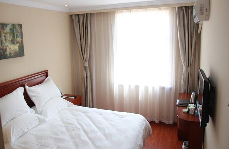 GreenTree Inn Shanghai Luojing Express Hotel