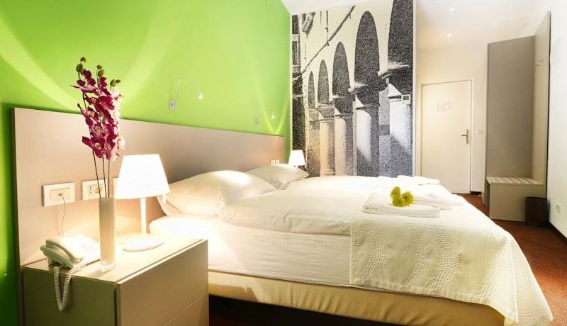 ROOMS SANODENT