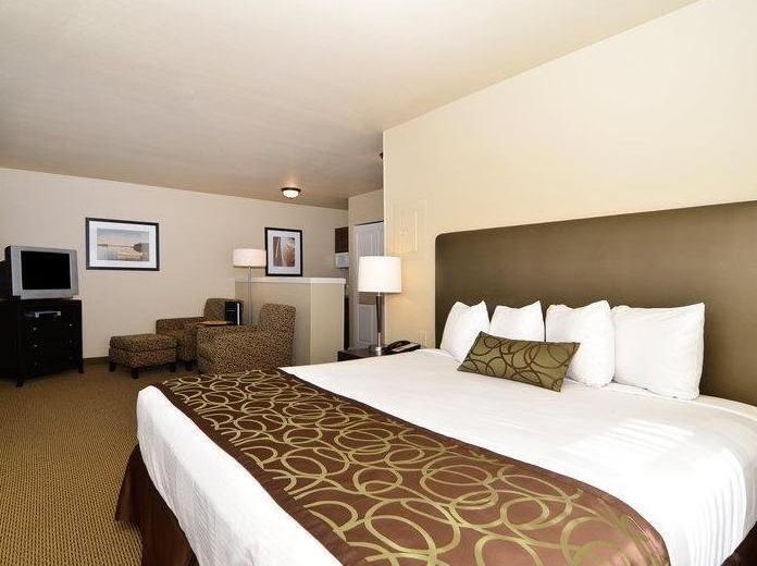 Marshall Suites