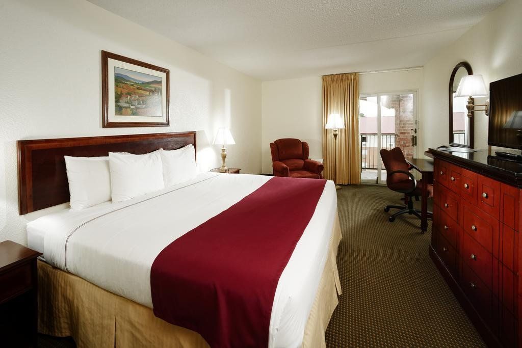 Camden Hotel and Conference Center