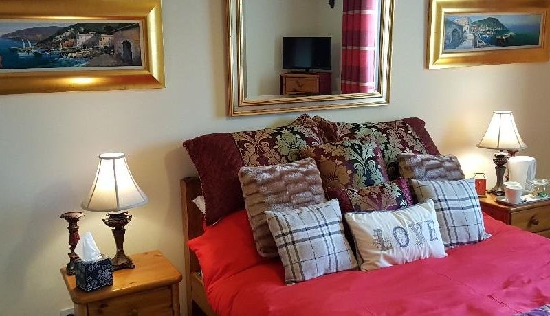 One Strathview B&B