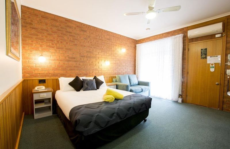 Golden River Motor Inn