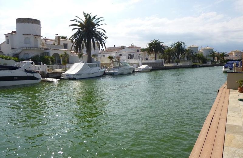 Apart-Rent Villa Pani 100 A