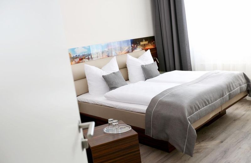 H24 Hoteltow