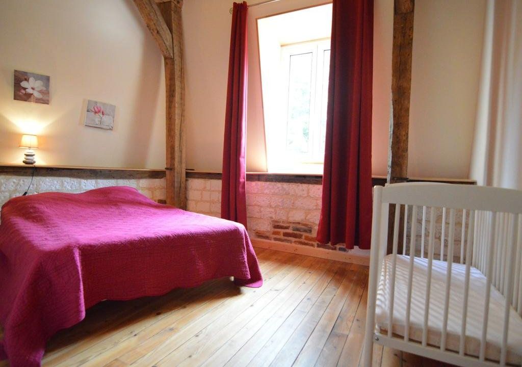 house listed as an historic building near Montreuil