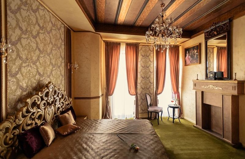 Belle Epoque Boutique (Adult Only)