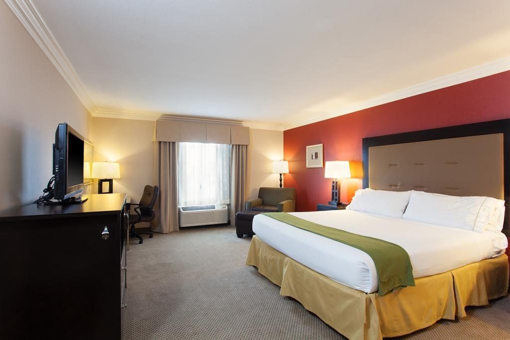 Holiday Inn Express Hotel & Suites Twentynine Palms, an IHG Hotel