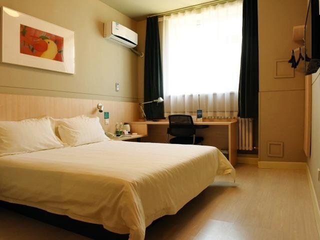 Jinjiang Inn Siping Pingdong Road Wada Square