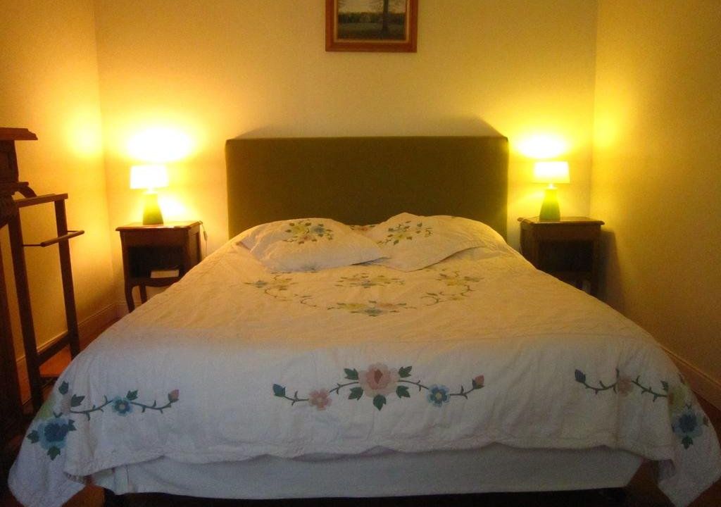 Stunning Holiday Home in Escalles near Sea